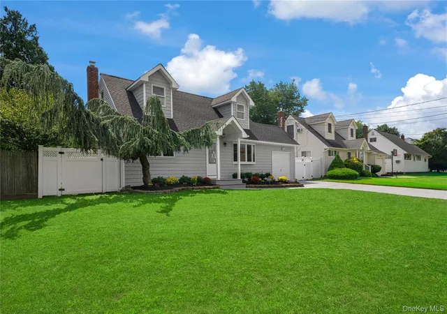 Photo 3 of Single family home for sale at 126 Lambert Ave, Oyster Bay, NY 11735 | MLS# 1047588 | Listing updated on 2026-09-13