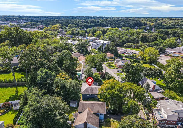 Photo 3 of Single family home for sale at 58 Mill Ln, Huntington, NY 11743 | MLS# 1047592 | Listing updated on 2026-09-13