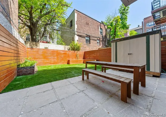 Photo 3 of Condo for sale at 311 Hart St #1B, New York, NY 11206 | MLS# 1047627 | Listing updated on 2026-09-13