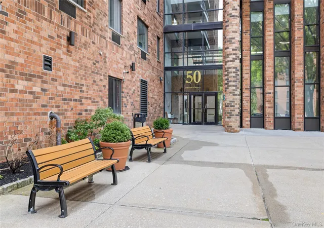 Condo for sale at 50 Columbus Ave #610, Eastchester, NY 10707 | MLS# 1047658