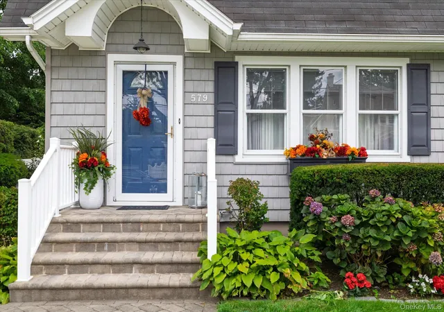 Photo 3 of Sale Pending at 579 Dacosta Ave, Hempstead, NY 11572 | MLS# 1047692 | Listing updated on 2026-09-24