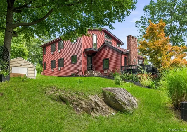 Photo 3 of Single family home for sale at 23 Lake Shore Rd, Warwick (town), NY 10925 | MLS# 1047735 | Listing updated on 2026-09-15