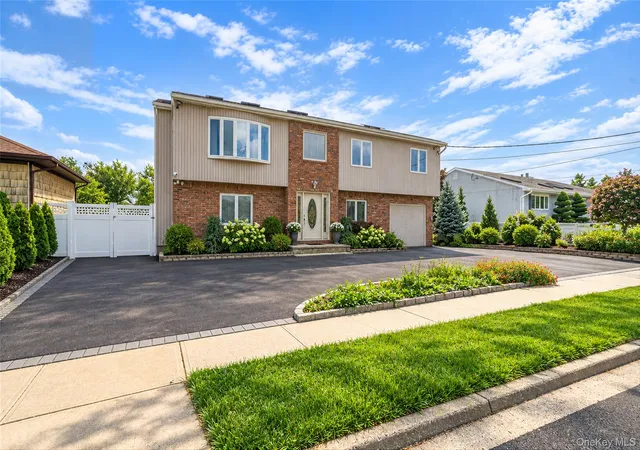 Photo 2 of Sale Pending at 240 N Virginia Ave, Oyster Bay, NY 11758 | MLS# 1047770 | Listing updated on 2026-09-23