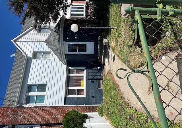 Photo 2 of Single family home for sale at 113 21 204th Street, New York, NY 11412 | MLS# 1047817 | Listing updated on 2026-09-17