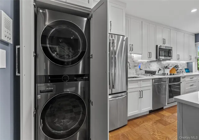 Photo 3 of Sale Pending at 73 Lorraine Ter #325, Mount Vernon, NY 10553 | MLS# 1047837 | Listing updated on 2026-09-25