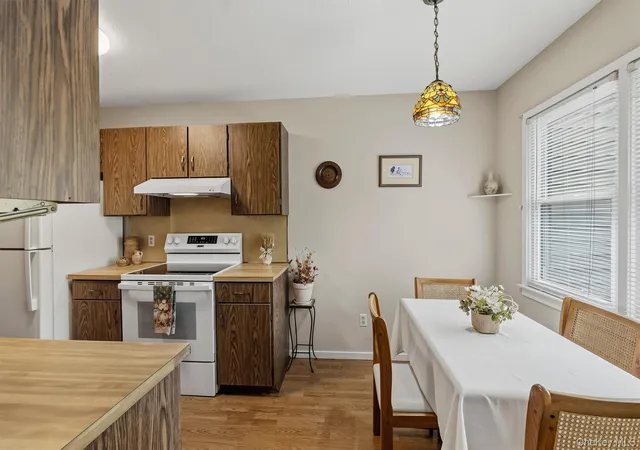 Photo 4 of Sale Pending at 175 D Heritage Hills Dr #D, Somers, NY 10589 | MLS# 1047847 | Listing updated on 2026-09-29