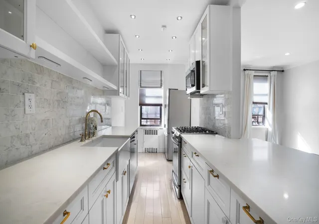 Listing Photo 5 - Condo for sale in building located at 66-15 Wetherole St, New York, NY 11374 - Unit #E4