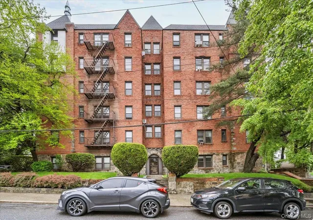 Photo 1 of Condo for sale at 20 William St #4F, Mount Vernon, NY 10552 | MLS# 1047915 | Listing updated on 2026-09-09