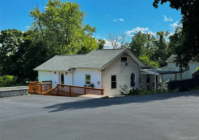 Photo 1 of Single family home for sale at 16 Highland Ave, Catskill, NY 12414 | MLS# 1047945 | Listing updated on 2026-09-14