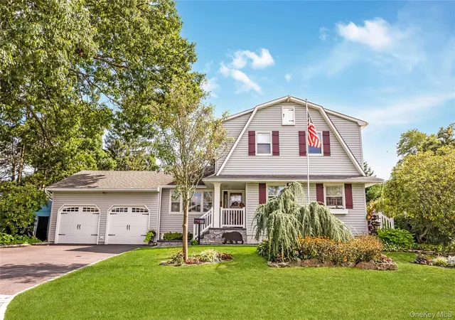 Photo 1 of Sale Pending at 60 Jaycox Ave, Islip, NY 11751 | MLS# 1048018 | Listing updated on 2026-10-01