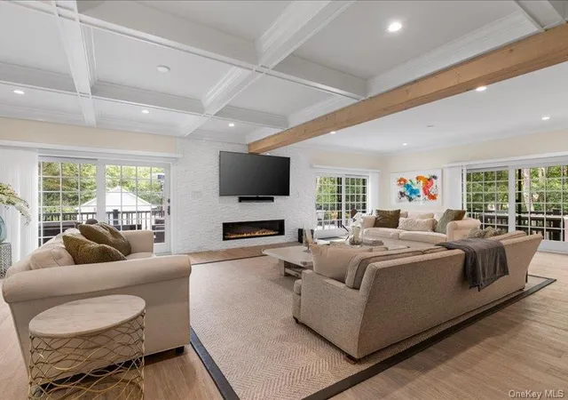 Photo 3 of Mansion for sale at 421 Edge Of Woods Rd, Southampton, NY 11976 | MLS# 1048083 | Listing updated on 2026-10-06