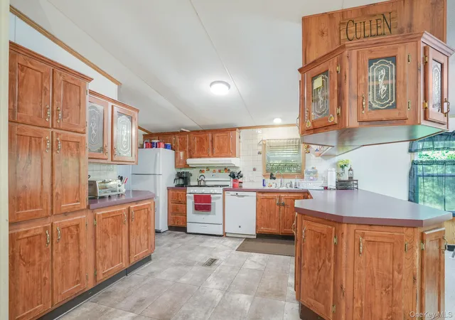 Photo 4 of Manufactured home for sale at 57 Forest Dr, Hyde Park, NY 12538 | MLS# 1048169 | Listing updated on 2026-09-09