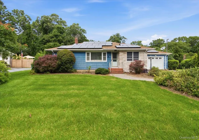 Photo 3 of Single family home for sale at 220 Hubbard Ave, Riverhead, NY 11901 | MLS# 1048182 | Listing updated on 2026-09-15