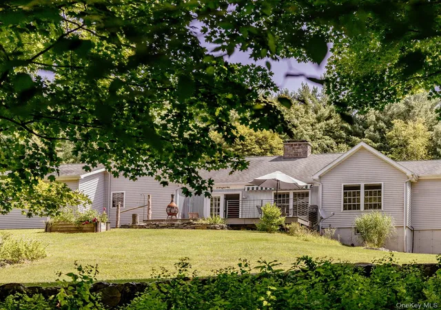 Photo 2 of Single family home for sale at 310 Pine Ridge Ln, Hillsdale, NY 12529 | MLS# 1048206 | Listing updated on 2026-09-15