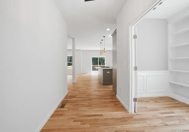 Photo 3 of Single family home for sale at 155 S Quaker Ln, Hyde Park, NY 12538 | MLS# 1048240 | Listing updated on 2026-10-07