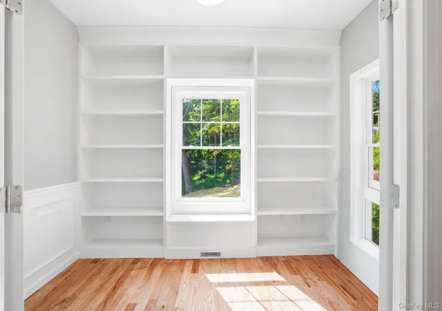 Photo 3 of Single family home for sale at 155 S Quaker Ln, Hyde Park, NY 12538 | MLS# 1048240 | Listing updated on 2026-10-07