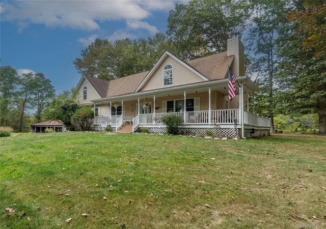 Photo 3 of Single family home for sale at 219 Brimstone Hl Rd, Shawangunk, NY 12566 | MLS# 1048243 | Listing updated on 2026-10-02
