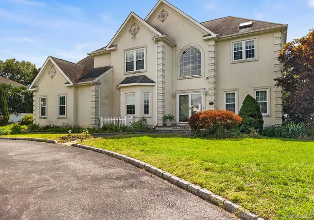 Photo 3 of Single family home for sale at 51 Jordan Dr, Brookhaven, NY 11763 | MLS# 1048249 | Listing updated on 2026-09-14