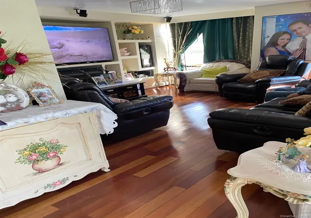 Photo 2 of House for sale at 325 Beach 42nd St, New York, NY 11691 | MLS# 1048318 | Listing updated on 2026-09-15