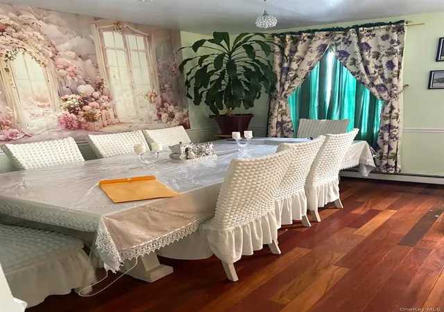 Photo 4 of House for sale at 325 Beach 42nd St, New York, NY 11691 | MLS# 1048318 | Listing updated on 2026-09-15