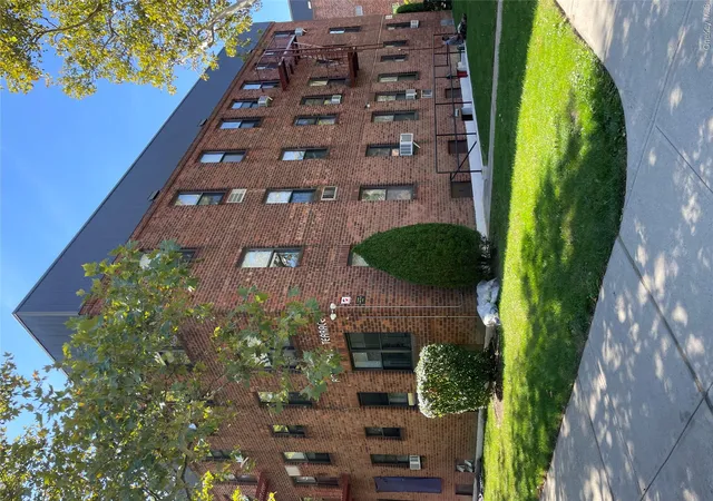 Photo 4 of House for sale at 215-40 47 #3B, New York, NY 11361 | MLS# 1048385 | Listing updated on 2026-09-14