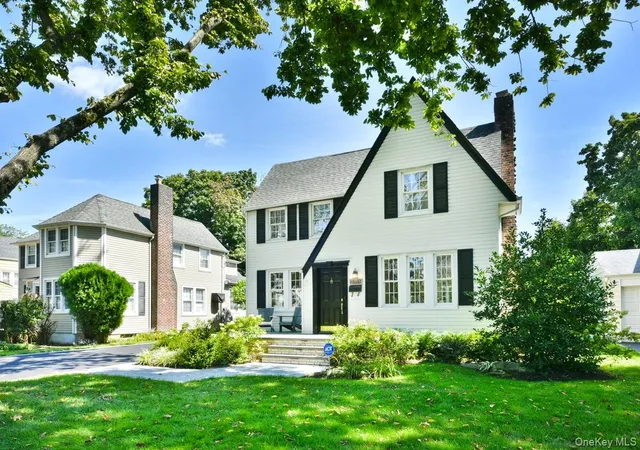 Photo 1 of Single family home for sale at 162 Elton Rd, Hempstead, NY 11530 | MLS# 1048411 | Listing updated on 2026-09-15