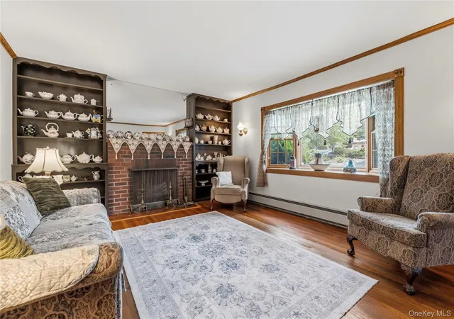 Photo 3 of Single family home for sale at 2473 New York Ave, Huntington, NY 11747 | MLS# 1048415 | Listing updated on 2026-09-13