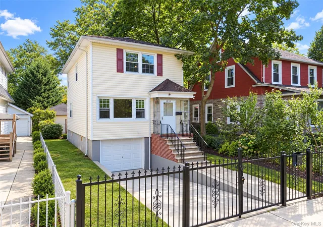 Photo 2 of Single family home for sale at 142 10 Oak Ave, New York, NY 11355 | MLS# 1048477 | Listing updated on 2026-09-15