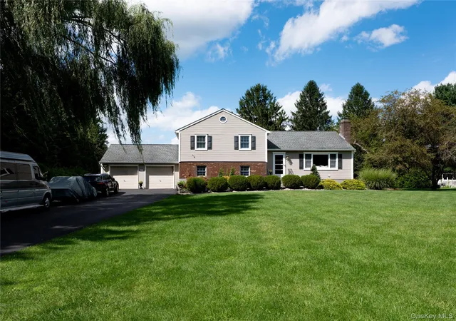Photo 1 of Single family home for sale at 15 Deer View Ln, Beekman, NY 12570 | MLS# 1048481 | Listing updated on 2026-09-28