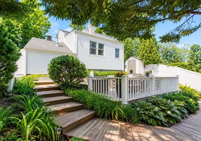 Photo 2 of Sale Pending at 245 Old Mamaroneck Rd, White Plains, NY 10605 | MLS# 1048546 | Listing updated on 2026-09-22