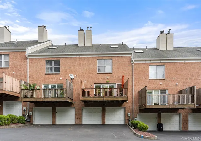 Photo 3 of Single family home for sale at 22 Corners Rd, Clarkstown, NY 10920 | MLS# 1048590 | Listing updated on 2026-09-11