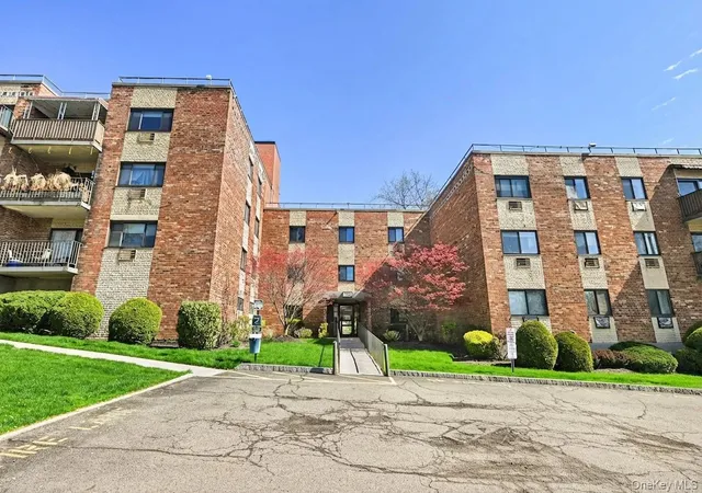 Photo 1 of Condo for sale at 115 Dehaven Dr #302, Yonkers, NY 10703 | MLS# 1048596 | Listing updated on 2026-09-11
