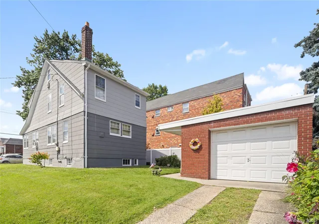 Photo 3 of Single family home for sale at 6045 69th Street, New York, NY 11378 | MLS# 1048614 | Listing updated on 2026-09-15