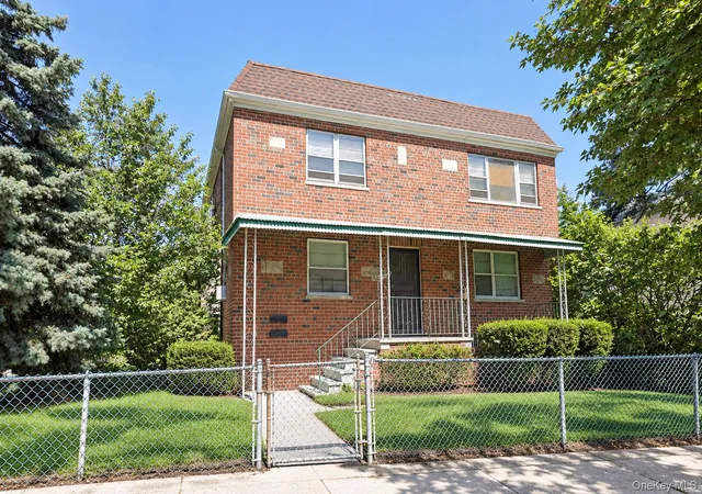 Photo 1 of Sale Pending at 1526 Ericson Pl, New York, NY 10461 | MLS# 1048655 | Listing updated on 2026-09-29