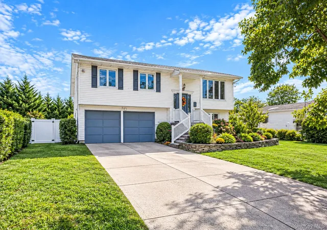Photo 2 of Single family home for sale at 1527 Saint Louis Ave, Islip, NY 11706 | MLS# 1048658 | Listing updated on 2026-09-15