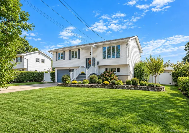 Photo 3 of Single family home for sale at 1527 Saint Louis Ave, Islip, NY 11706 | MLS# 1048658 | Listing updated on 2026-09-15