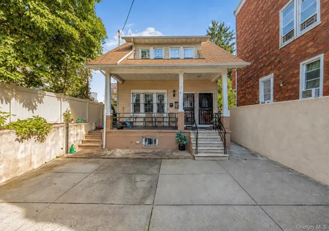 Multi family home for sale at 4558 Richardson Ave, New York, NY 10470 | MLS# 1048709