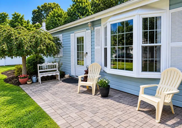 Photo 2 of Single family home for sale at 126 Dahlia Dr, Brookhaven, NY 11951 | MLS# 1048722 | Listing updated on 2026-09-28