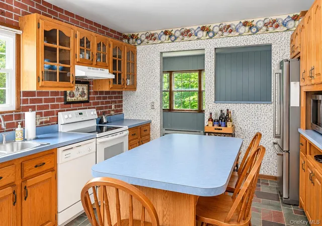 Photo 3 of Single family home for sale at 126 Dahlia Dr, Brookhaven, NY 11951 | MLS# 1048722 | Listing updated on 2026-09-28
