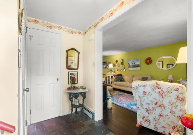 Photo 3 of House for sale at 8 Wells Woods Ln, Southeast, NY 10509 | MLS# 1048727 | Listing updated on 2026-09-14