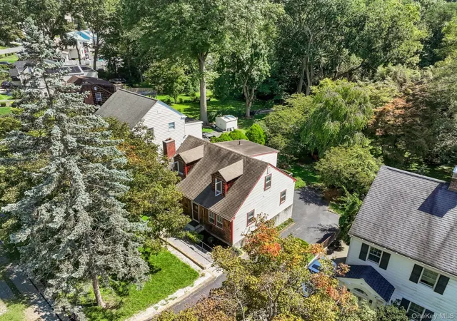 Photo 2 of Single family home for sale at 141 Homewood Ave, Yonkers, NY 10701 | MLS# 1048735 | Listing updated on 2026-09-30