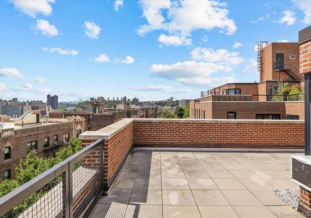 Photo 2 of Condo for sale at 65 Park Ter E #C86, New York, NY 10034 | MLS# 1048740 | Listing updated on 2026-09-11