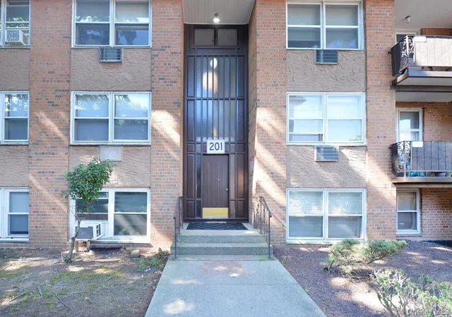 Condo for sale at 201 Kearsing Pkwy #G, Ramapo, NY 10952 | MLS# 1048751