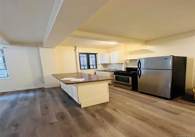 Photo 2 of Sale Pending at 1420 Wood Rd #MF, New York, NY 10462 | MLS# 1048813 | Listing updated on 2026-09-22