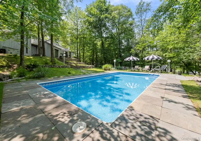 Photo 3 of Single family home for sale at 21 Lincoln Ter #19, Middletown, NY 10940 | MLS# 1048837 | Listing updated on 2026-09-11