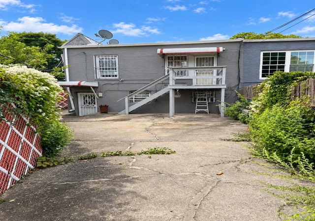 Photo 3 of Multi family home for sale at 191 Mcdonald Ave, New York, NY 11218 | MLS# 1048842 | Listing updated on 2026-09-11