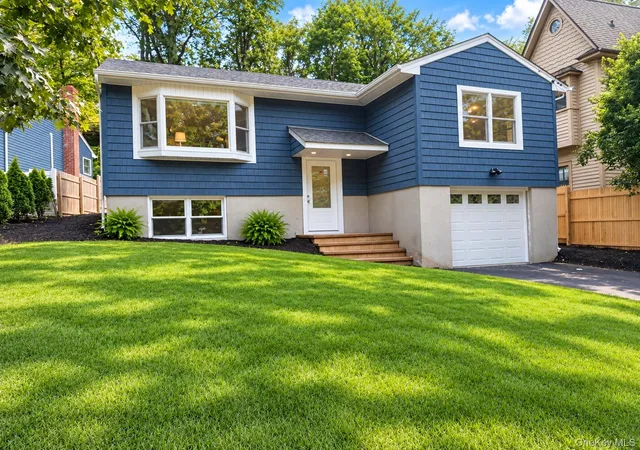 Photo 1 of Single family home for sale at 82 Ocean Ave, Huntington, NY 11768 | MLS# 1048899 | Listing updated on 2026-10-07