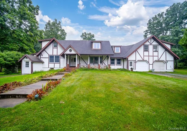 Photo 2 of Single family home for sale at 38 Nine Partners Rd, Clinton, NY 12580 | MLS# 1048900 | Listing updated on 2026-10-06