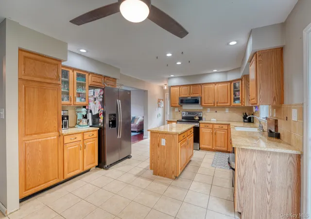 Photo 3 of Single family home for sale at 99 Milton Turnpike, Marlboro, NY 12547 | MLS# 1048911 | Listing updated on 2026-10-04