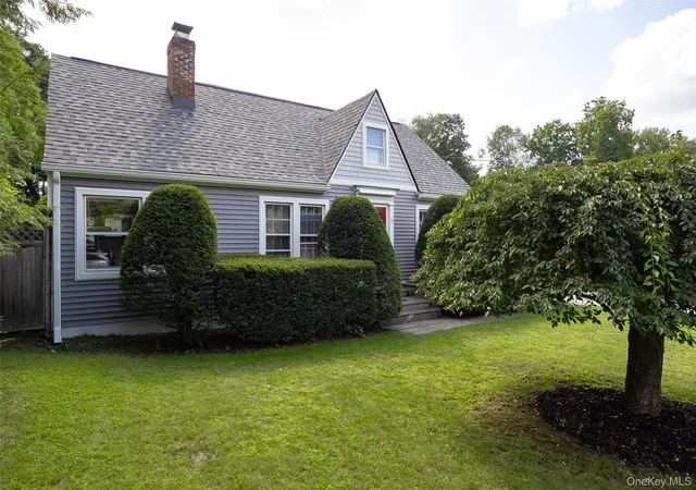 Photo 2 of Single family home for sale at 13 17 Clark Hts, Pleasant Valley, NY 12569 | MLS# 1048916 | Listing updated on 2026-09-11